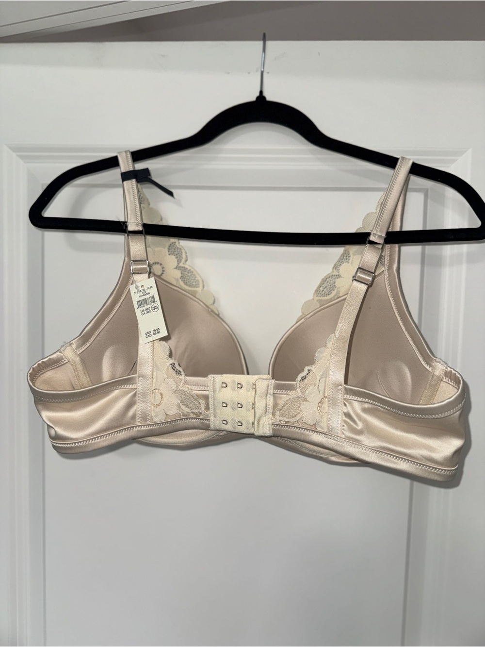 aerie Floral Lace Plunge Bra in Cream - Picture 4 of 5